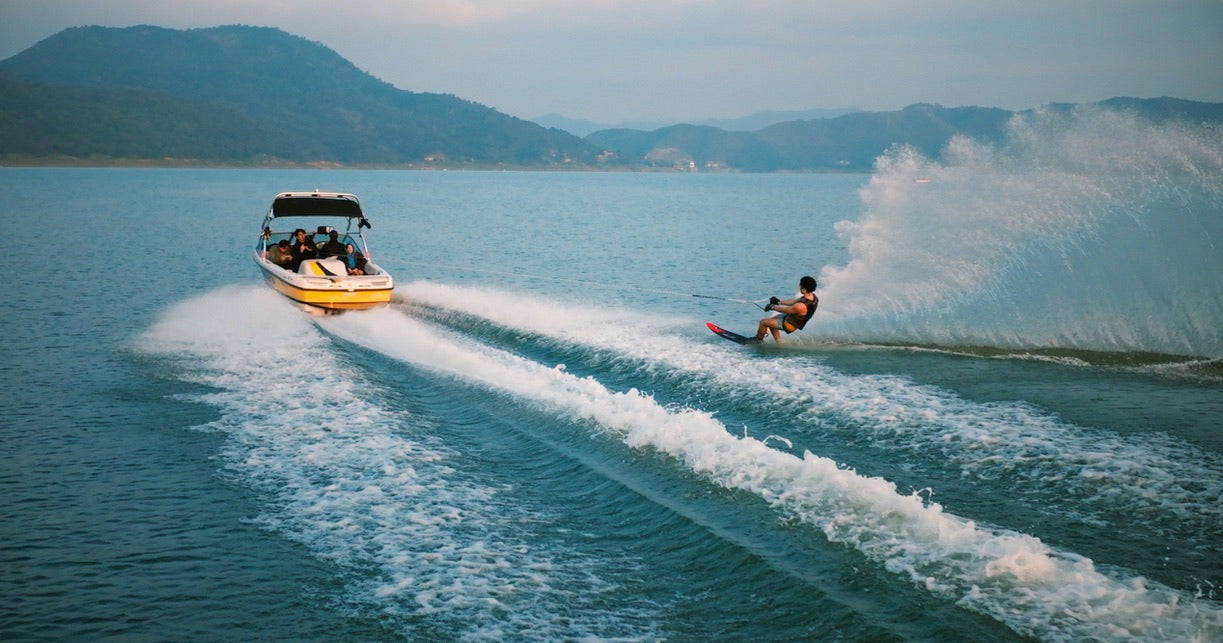 WATERSKI: STEP BY STEP SLALOM SKIING