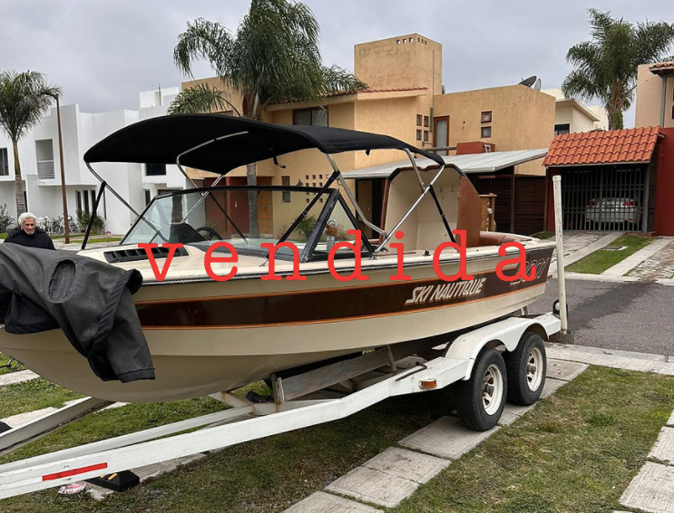 1984 Ski Nautique 2001