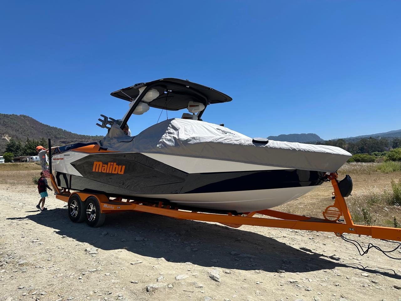 Malibu 2025 Wakesetter LSV 26