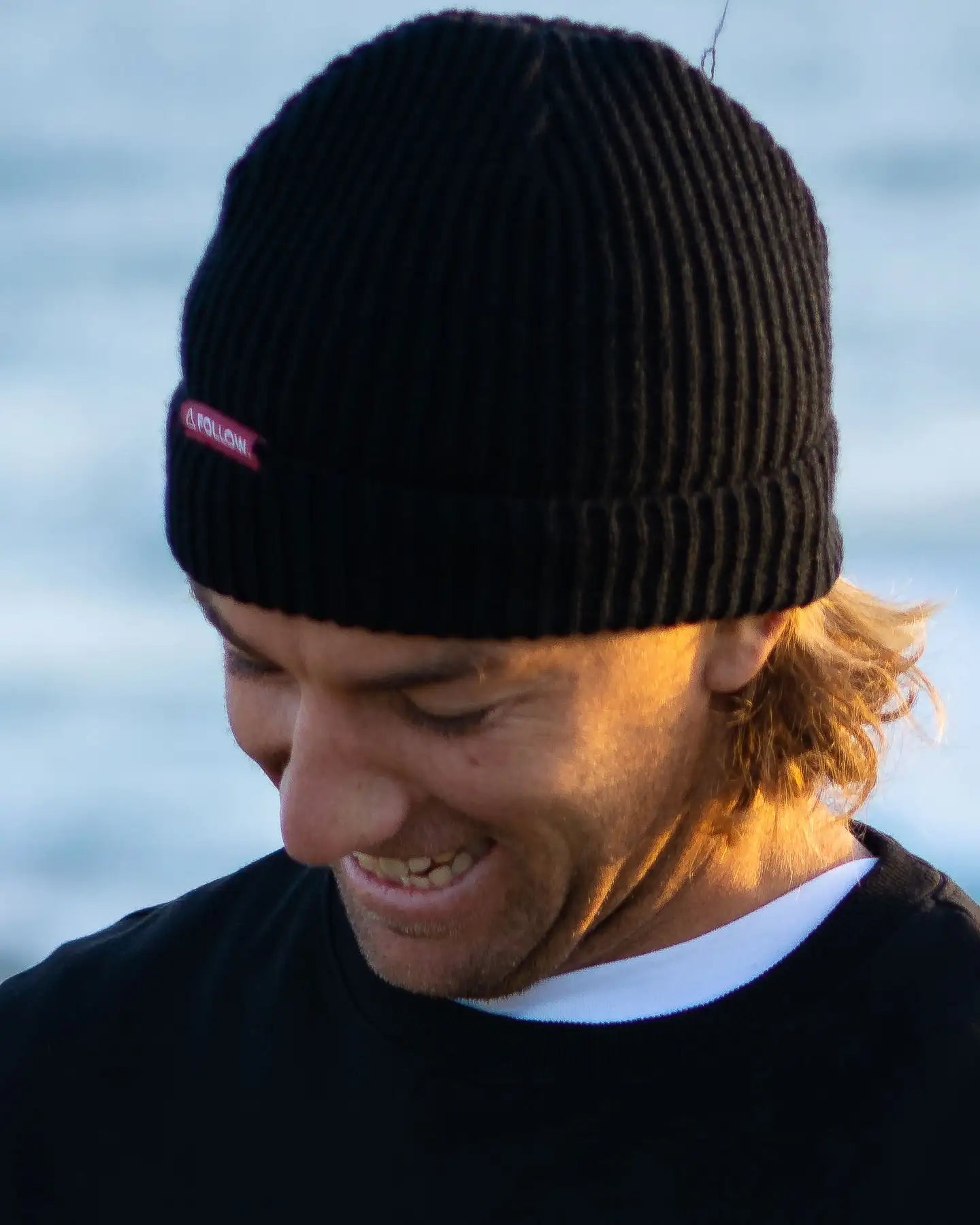 Gorro Follow black