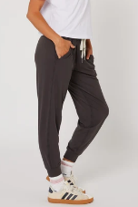 Jogger serena para mujer deep chacroal