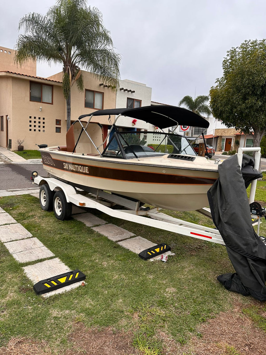 1984 Ski Nautique 2001