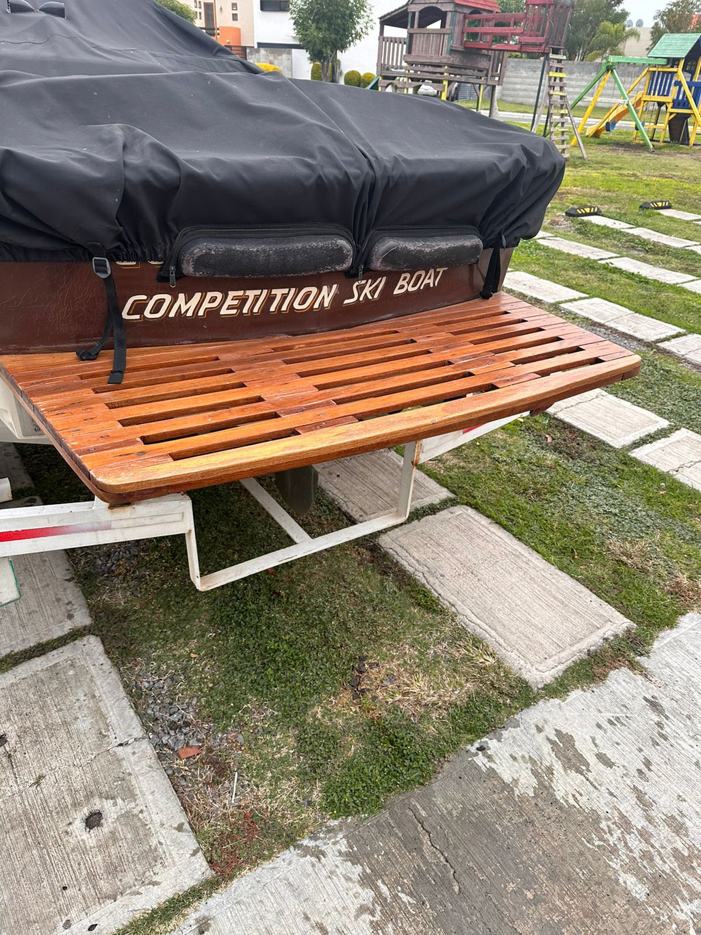 1984 Ski Nautique 2001