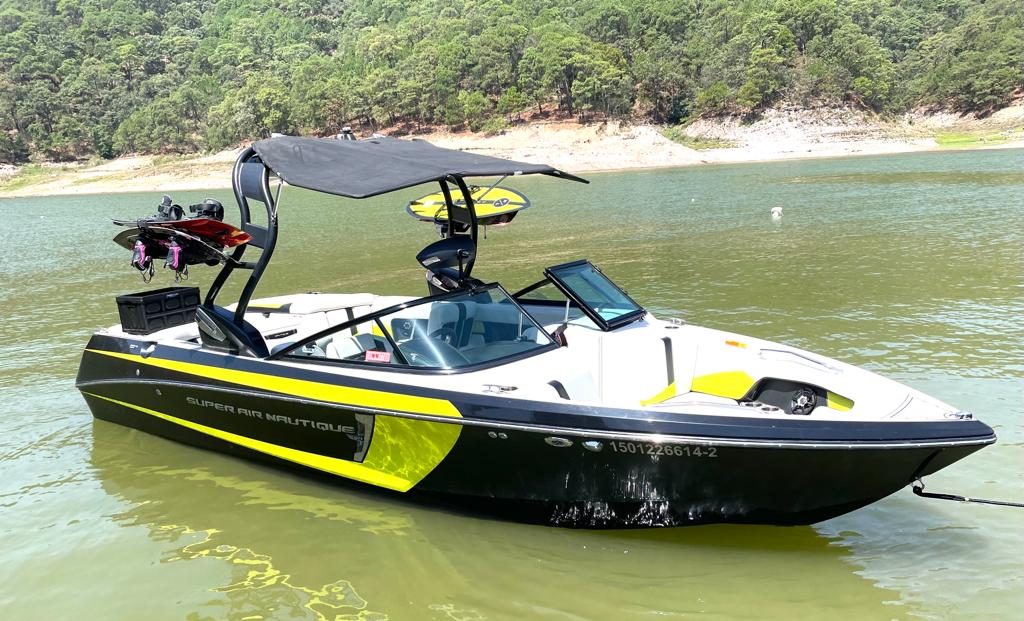 2014 Air Nautique 230